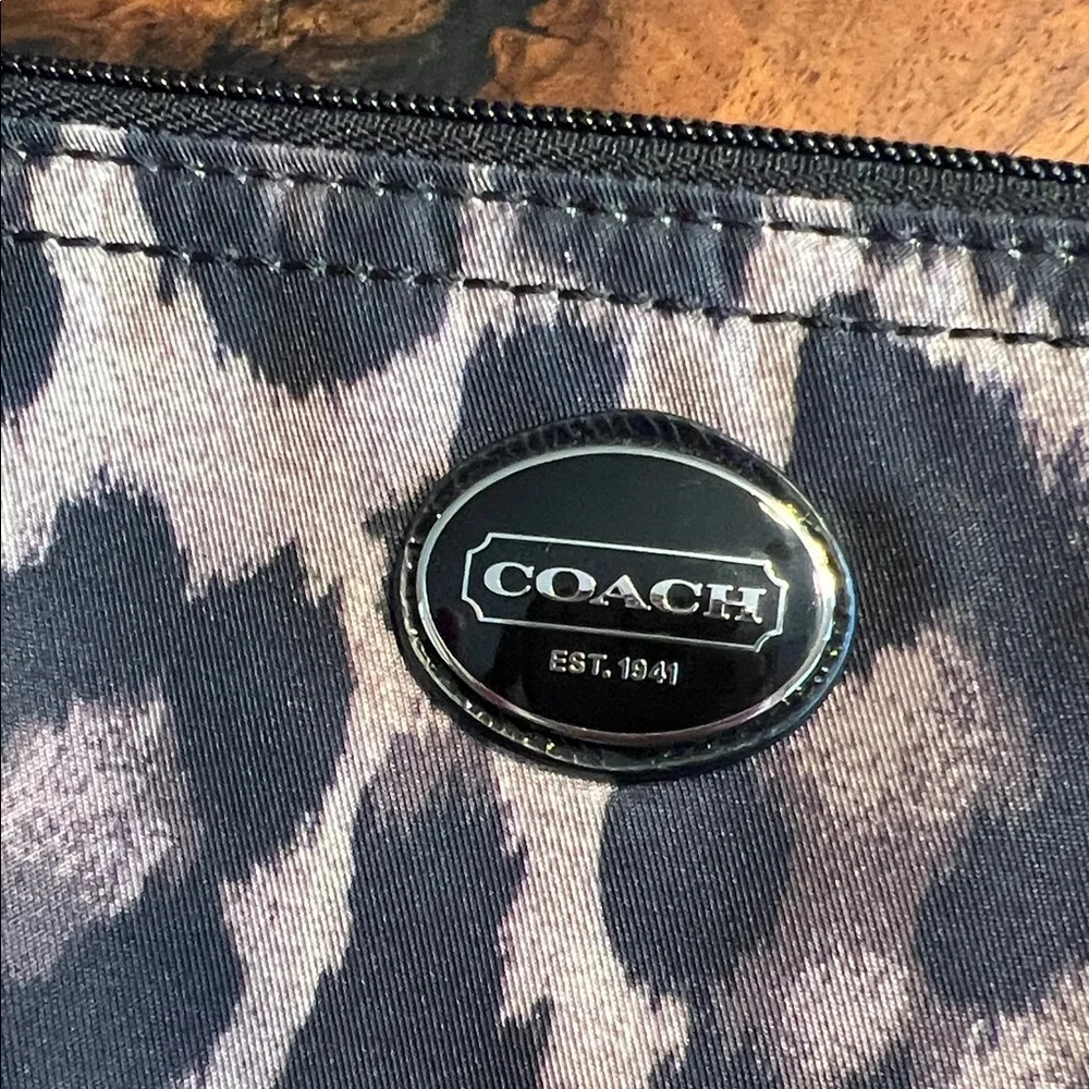 Coach nylon tote and pouch - Picture 4 of 4